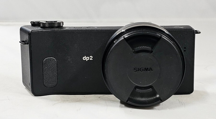 SIGMA シグマ dp2 Quattro The Sigma dp2 Quattro Review: New Camera, New Sensor, New