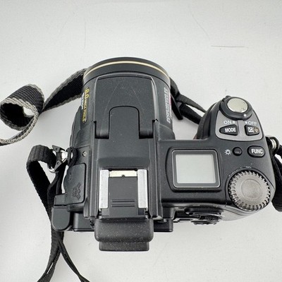 Nikon Coolpix 8700 Digital Camera 8.0MP 8x Zoom MH-53 Charger