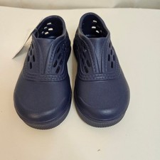 Oshkosh B'gosh taye Navy Blue Slip on perforated baby boy Toddler shoes. Size 6