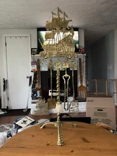 ANTIQUE BRASS DON FERMANDO NAUTICAL FIREPLACE TOOL SET/STAND & BRASS WALL PLAQUE