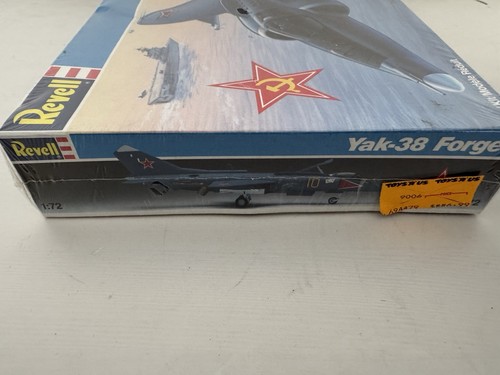 1/72 sovietico Yakovlev YAK-38 FORGER - Revell 4072 sigillato - Foto 2 di 5