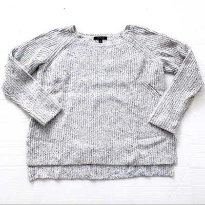 Ann Taylor Size XL Wool Blend Light Grey Crewneck Basic Capsule Wardrobe Sweater