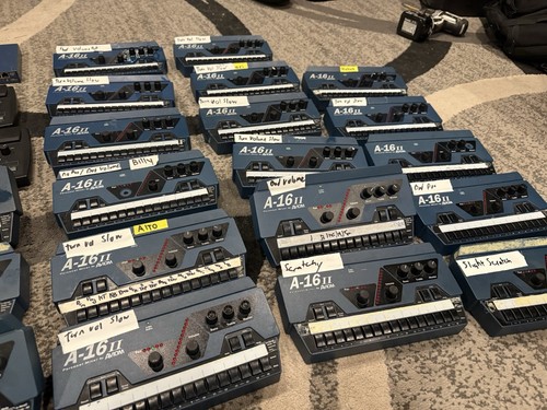 Aviom A-16II Personal Mixer - Blue