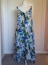 WHITE FLORAL MAXI DRESS, SIZE 20