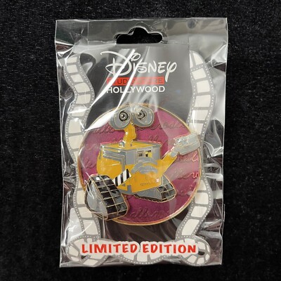 D23 Expo 2022 LE DSSH Pixar Wall-E Cursive Cutie Disney Store Hollywood DSF Pin