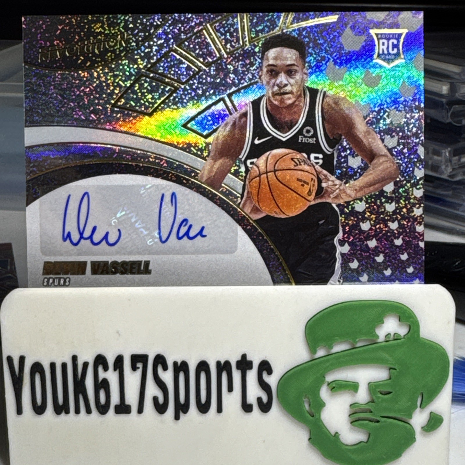 2020-21 Panini Revolution Rookie RC Auto Devin Vassell #RA-DV Reflective Speck