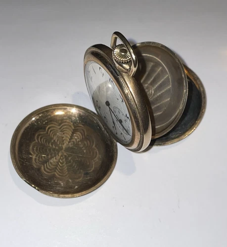 Antique AMERICAN WALTHAM 17 Jewels Hunter Men’s Pocket Watch