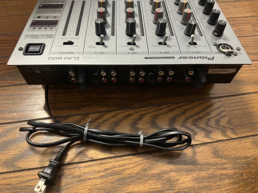 Used Pioneer DJM-600 Mixer 4-channel effects mixer 100VAC from