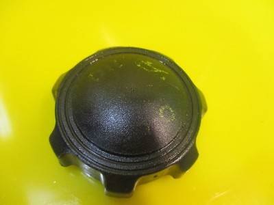 SKI DOO SKIDOO MXZ MX Z SUMMIT 800/600 REV RENEGADE 500SS OIL CONTAINER TANK CAP