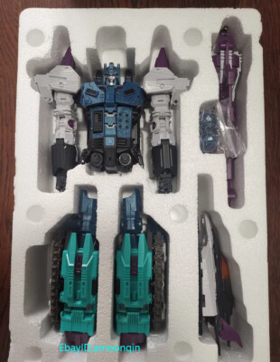 Transformation Toy MMC R-17 Overlord Carnifex Normal Version