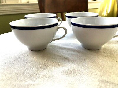 Seltmann Weiden Germany 4 Porcelain Coffee Tea Cups White Blue 10 Ounce MINT