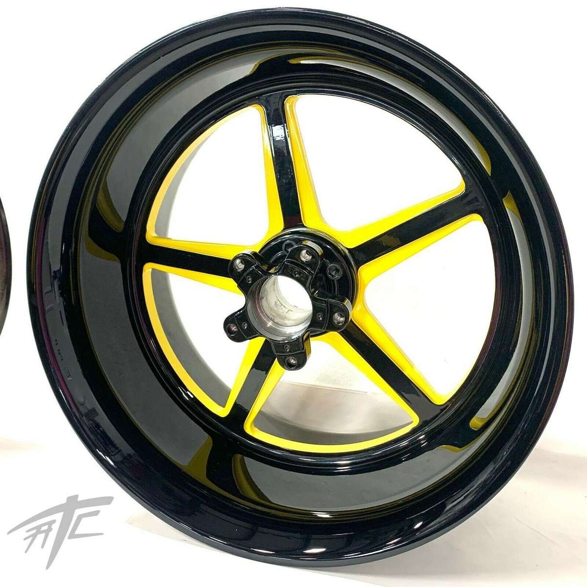 ONEWHEEL＋XR    走行距離45km  カスタム多数 Onewheel XR - Wheel & Sprocket | One of America's Best Bike