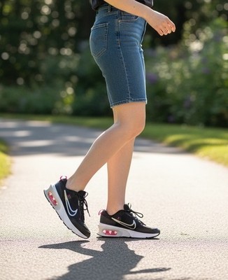Nike Air Max Damen Interlock Schwarz Weiß Turnschuhe DQ2904-004 Größe US 7,5
