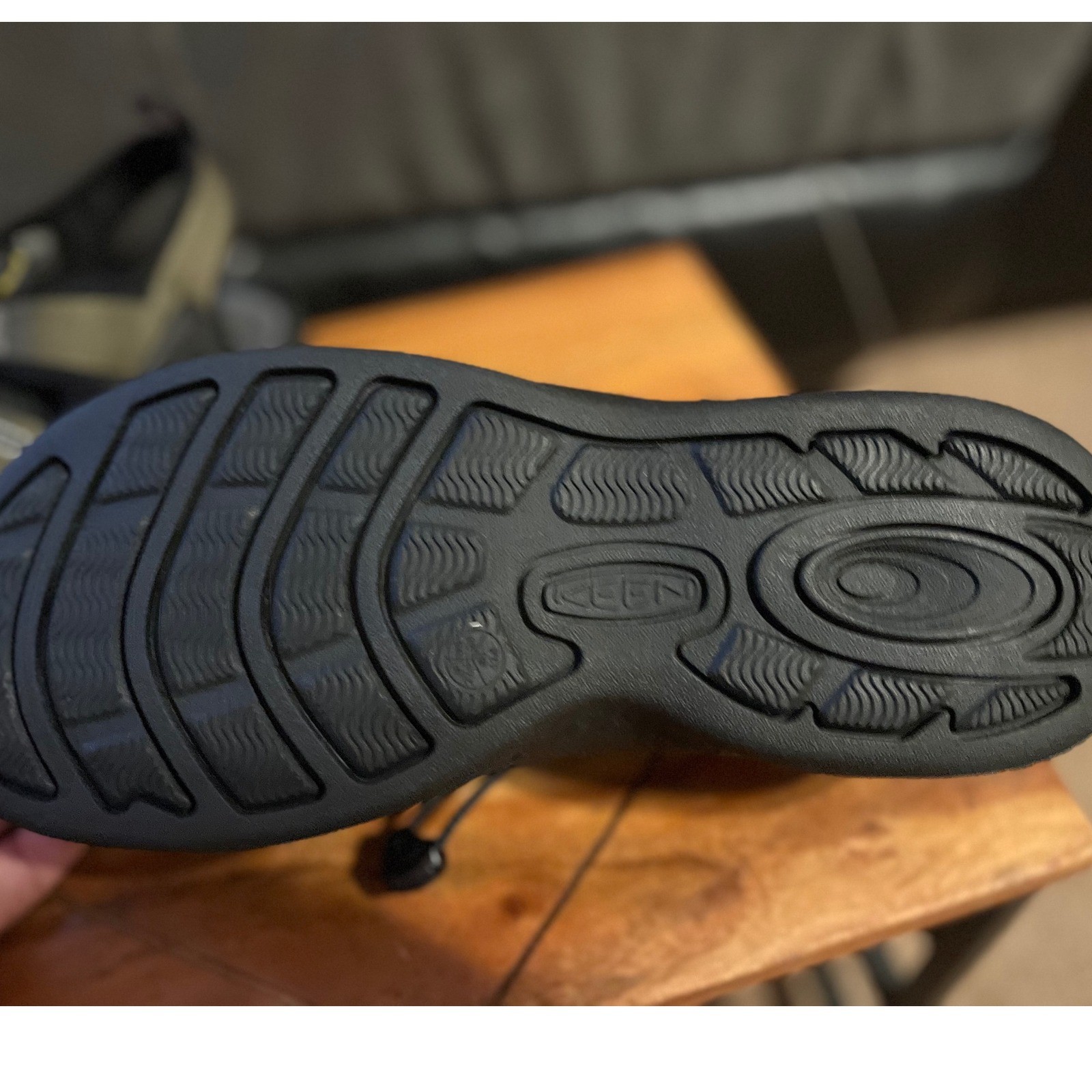 Sandali da trail impermeabili KEEN Newport H2 da uomo taglia 9 5 attivi outdoor neri