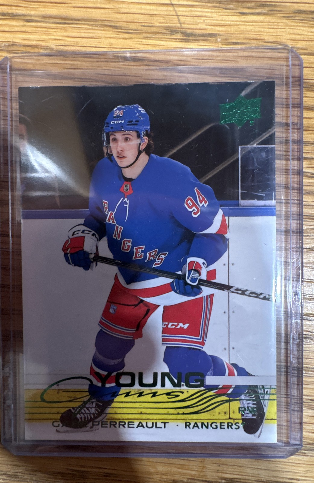 2025-26 Upper Deck Series 1 - Young Guns Gabe Perreault #202 Holiday (RC)