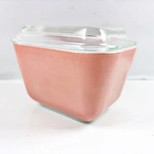 Vintage Pink Pyrex 501 Refrigerator Dish with Lid