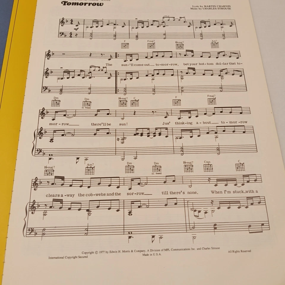 Annie Sheet Music Piano Vocal Selections Book 56 Pages 1977 - Image 4 of 4