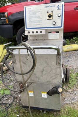 #ad The Graco Commander 826heavy duty heated pressure for industrial grade cleaning $1200.00