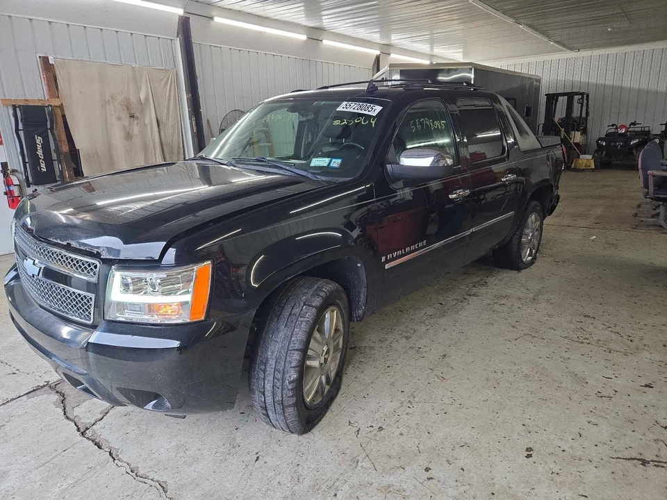 Used Alternator fits: 2009 Chevrolet Avalanche 1500 145 amp ID 20881337 Grade A - Image 2 of 4