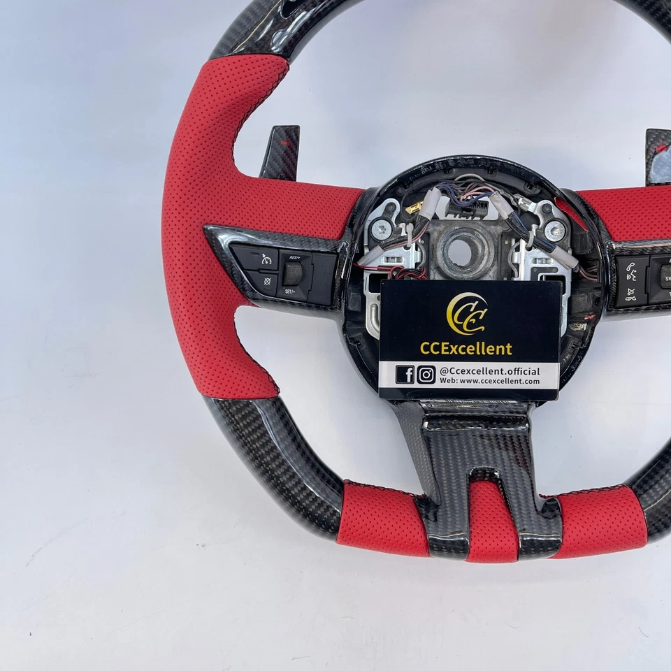 Volante de fibra de carbono real para Chevrolet Camaro SS 2009-2011 Foto 4 de 4