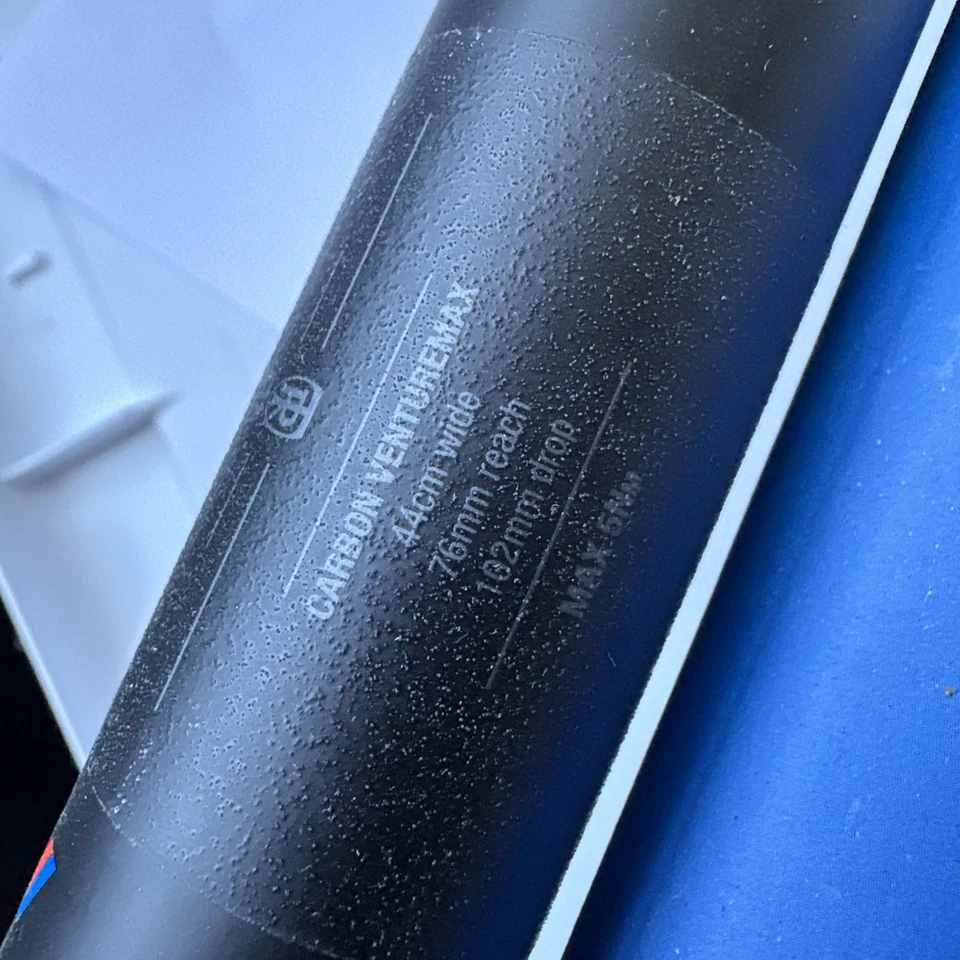 Manillar Ritchey WCS Venturemax Carbono Grava - Ligero, Acampanado 44 cm Foto 3 de 4