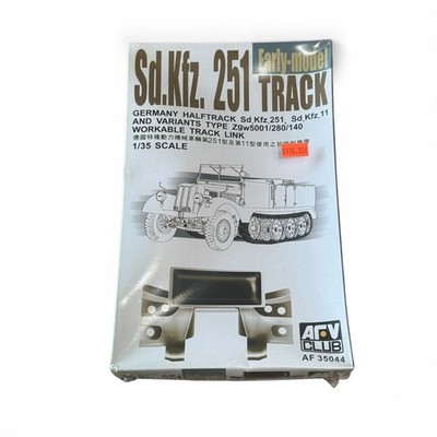 AFV Club  AF35044 1/35 Early Model Workable Track Link for Sd.Kfz.251, Sd.Kfz.11