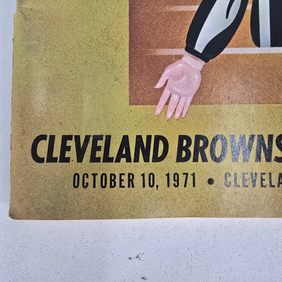 1971 Cleveland Browns vs Pittsburgh Steelers Program - October 10 Browns Edition - Image 2 of 4