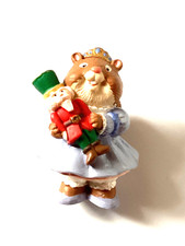 Hallmark Miniatures Christmas Nutcracker Crit...