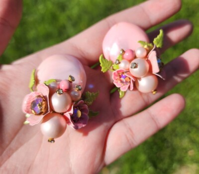 Miriam Haskell STYLE Faux Pink Pearls Enamel Flower leaf w/rhinestone Earrings 