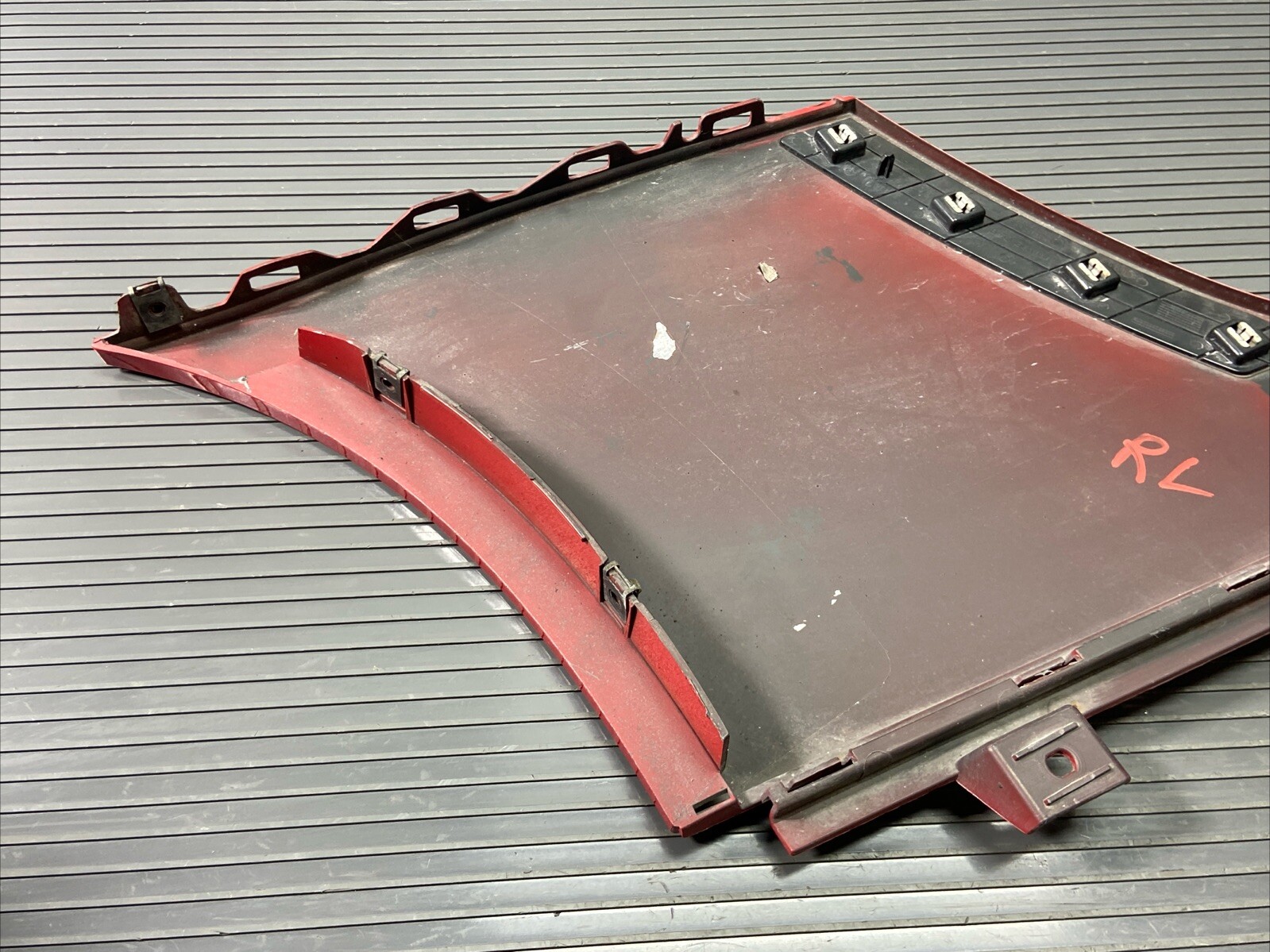 2011-2015 Audi R8 42 Spyder Rear Right Lower Quarter Trim Panel OEM *NOTE*