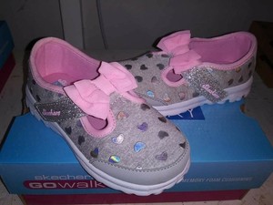 girls skechers size 9