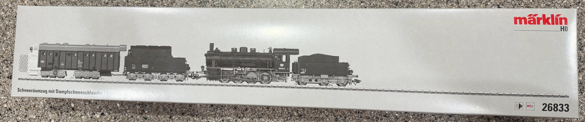 Marklin - HO Snow Clearing Train with a Steam Powered Rotary
