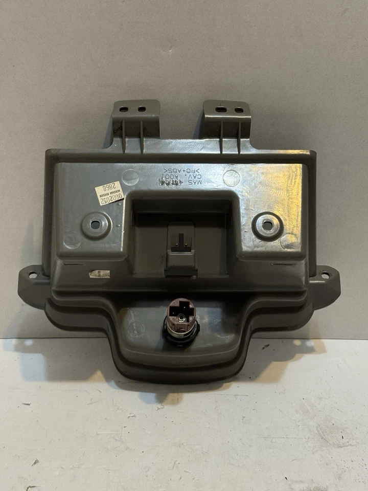 03-06 Chevrolet Tahoe Consola Central Trasera Borde Bisel Cubierta y Puerto de Alimentación 15070488 Foto 2 de 4