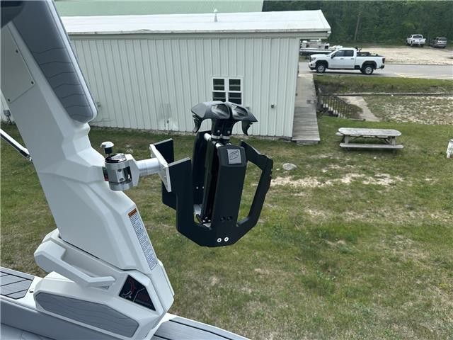 2025 Nautique G23  Masters Blue Metal Flake