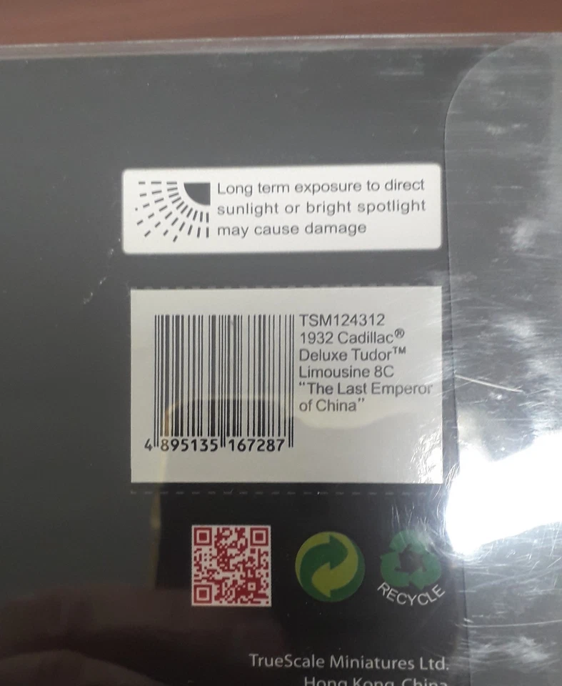 TRUESCALE 1/43 CADILLAC DELUXE TUDOR LIMOUSINE 8C 1932 RED TSM124312 NUOVO - Immagine 3 di 4