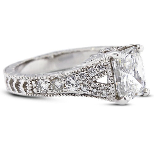 2.07ct G VS2 Cushion Natural Diamonds 18k White Gold Vintage Side-Stone Ring - Picture 3 of 13
