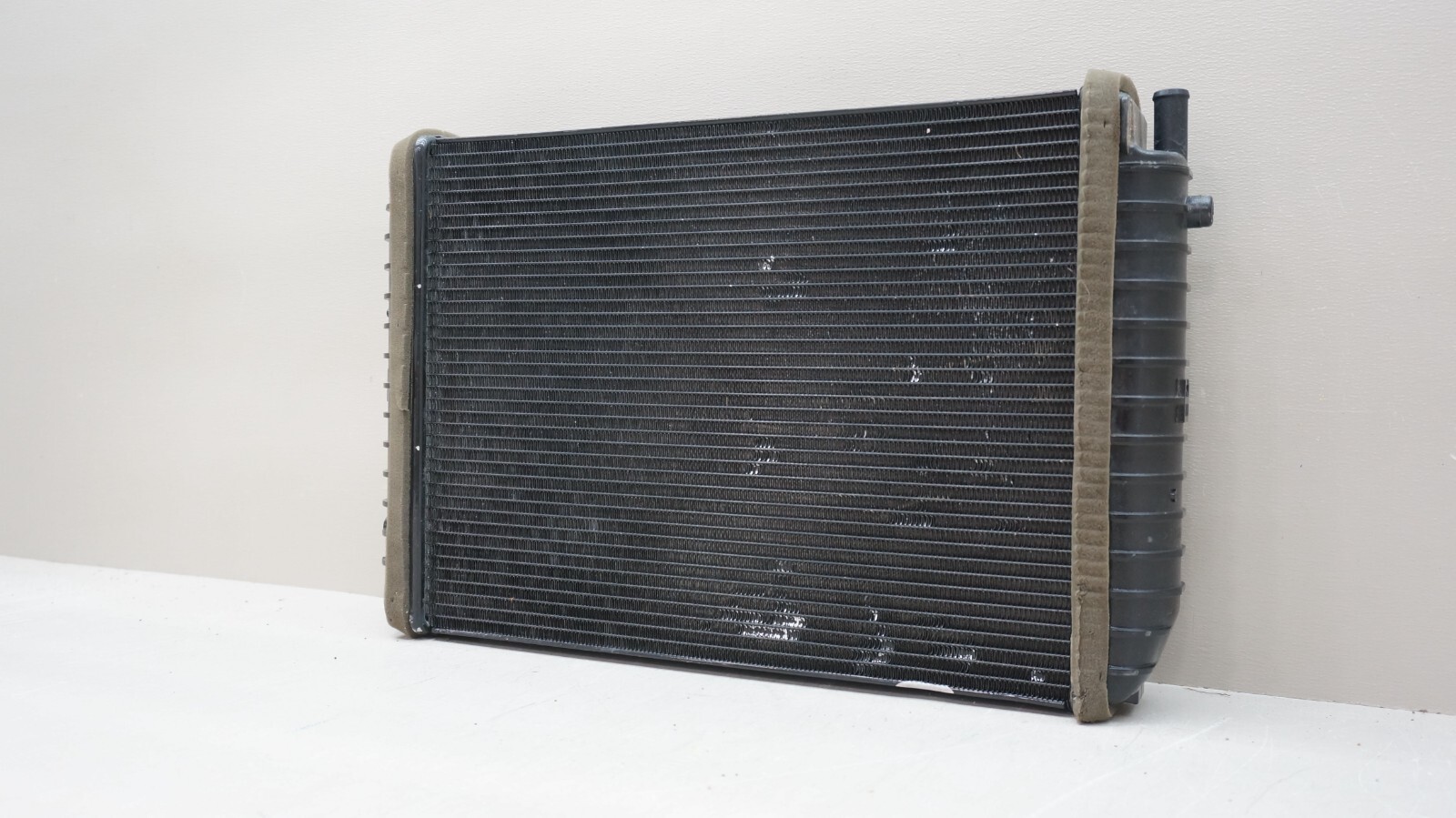 2016-2018 MCLAREN 570S RADIATOR CHARGE COOLER LEFT OR RIGHT OEM 13L0183CP