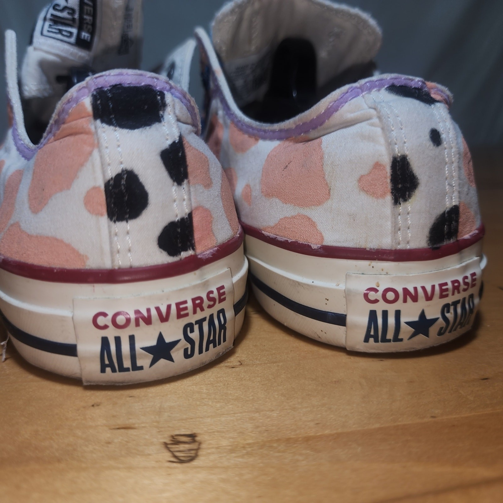 CONVERSE sz 8 woman's painted & partially embroidered sneakers NO LACES thumbnail 8