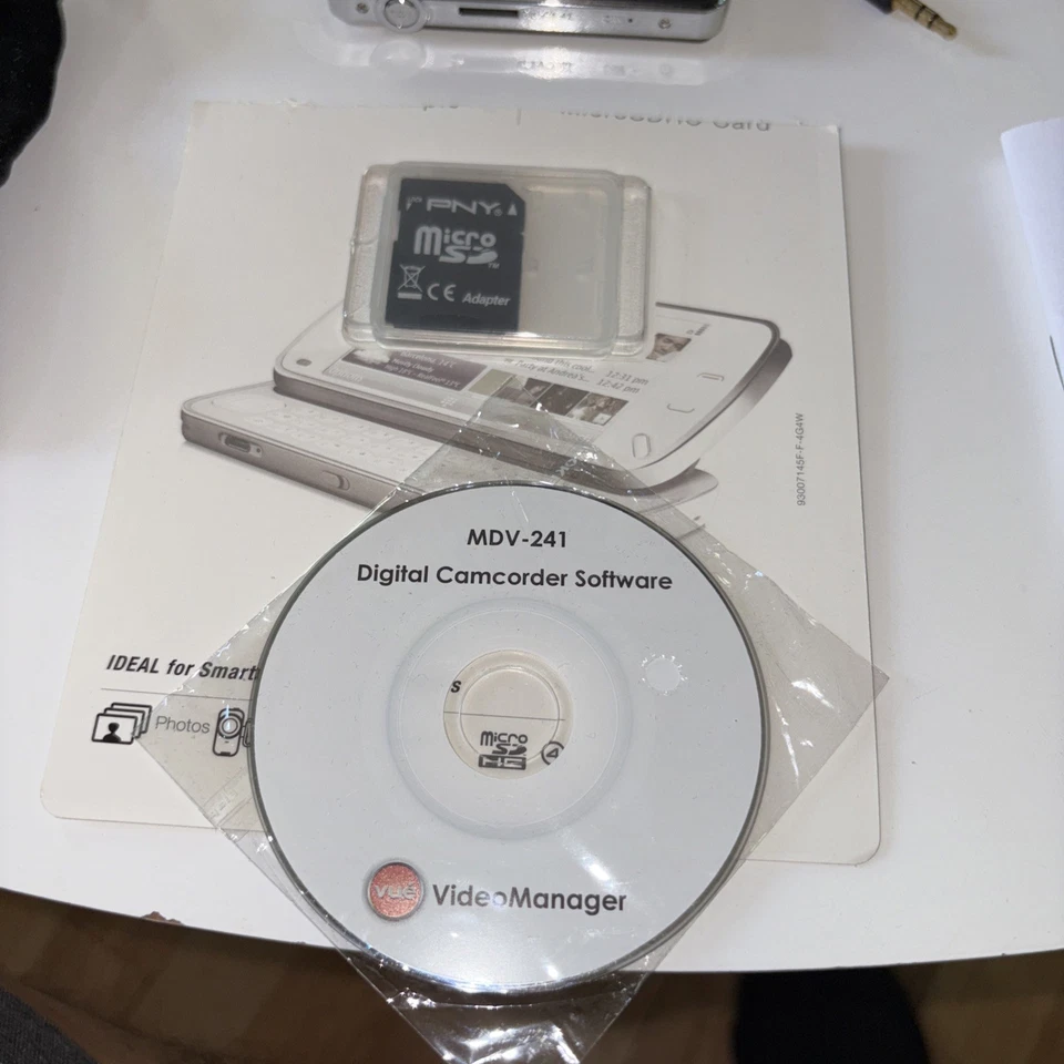 The Sharper Image Mini Portable camcorder Travel Size lightweight - Image 4 of 4