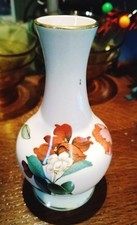 Royal Worcester Vintage Palissy Poppy Bud Vase In Great Condition