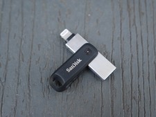 SanDisk iXpand Flash Drive Go 256GB Lightning USB 3.0 iPhone 14 or Older