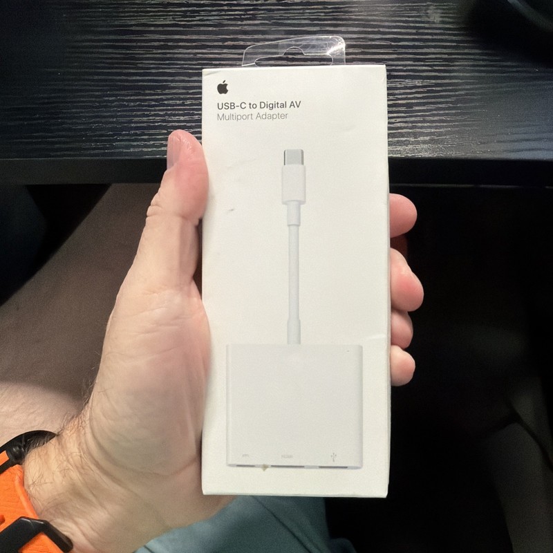Apple MUF82AM/A USB-C Digital AV Multiport Adapter
