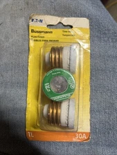 Bussman BP/TL-30 30 Amp Time Delay Plug Fuses 3 Count Carded