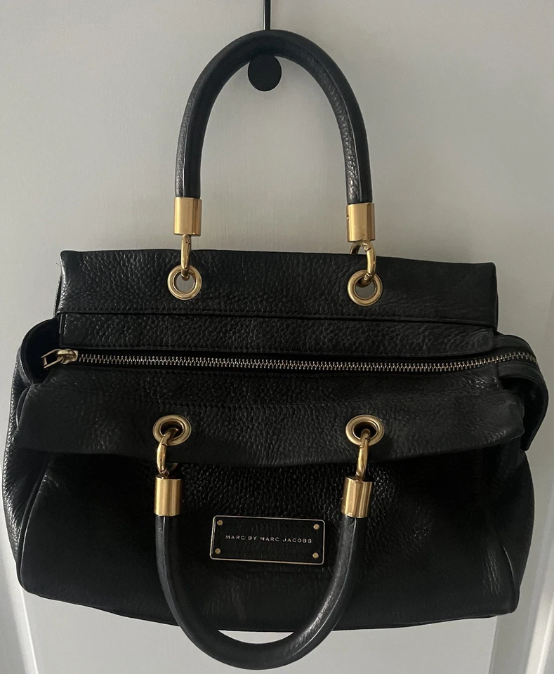 Bolso Cartera Marc Jacobs Cuero Negro Demasiado Caliente para Manar Usado Sin Bandolera Foto 3 de 4