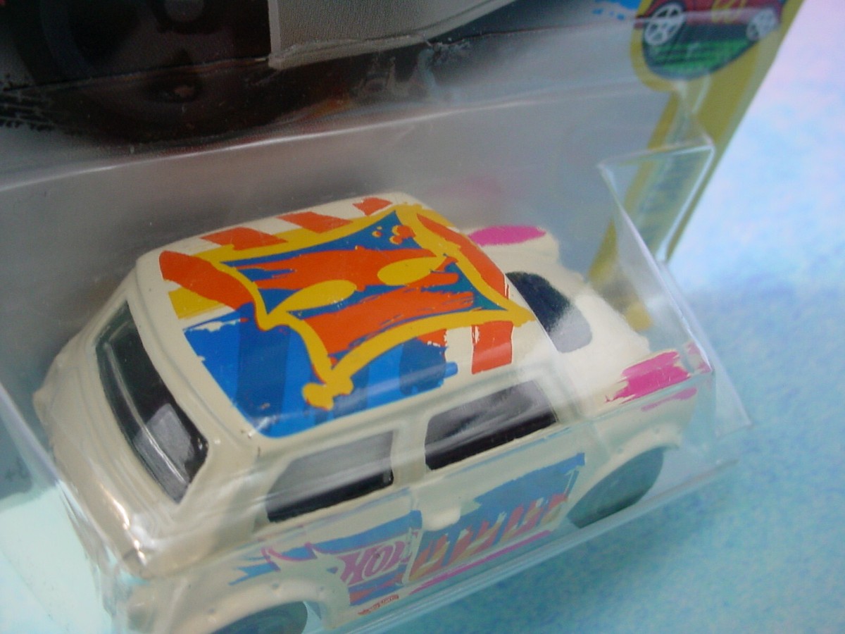 2016 Hot Wheels MORRIS MINI Cooper #193✰white; 