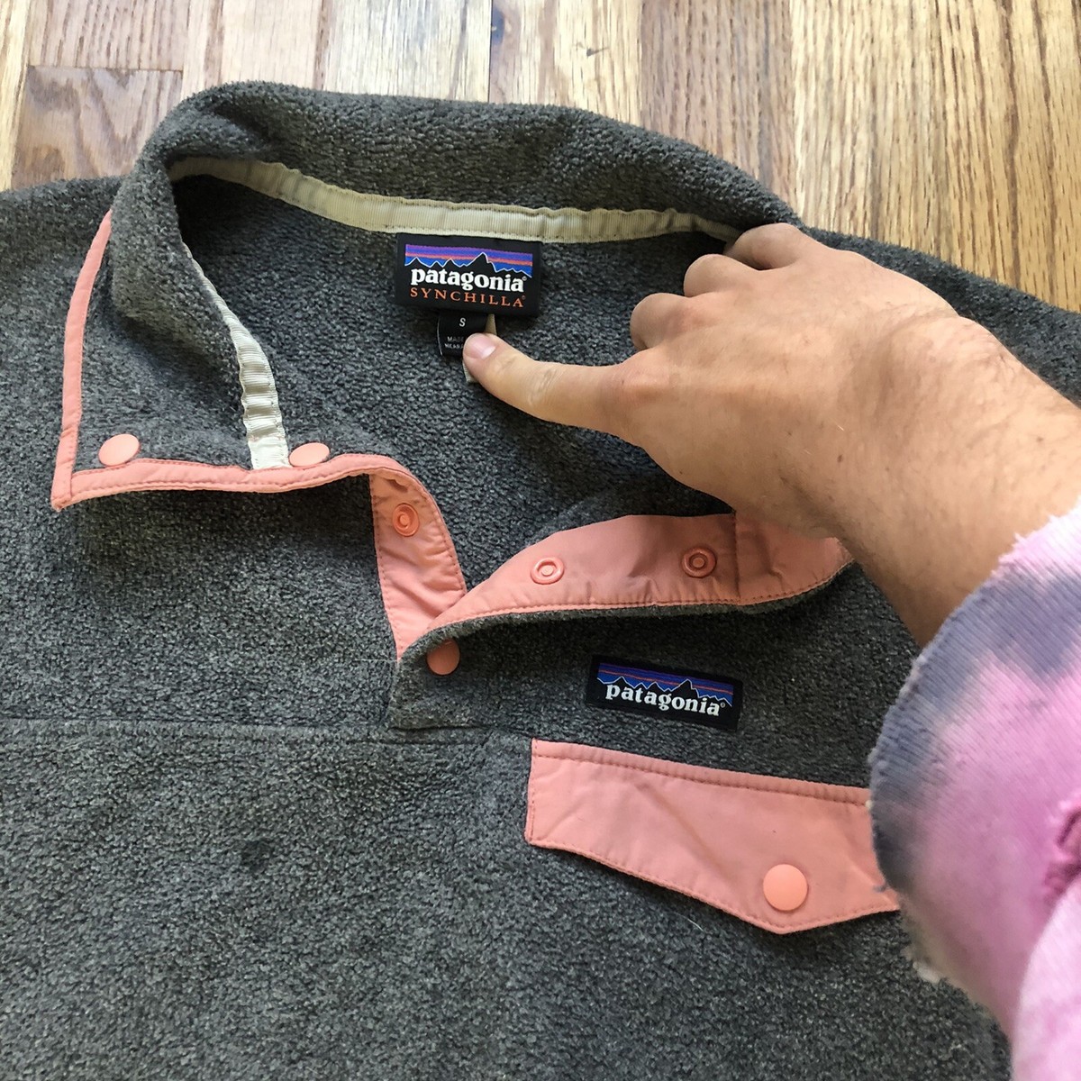 Women's Patagonia Synchilla Gray Pastel Pink Peach Snap T Fleece
