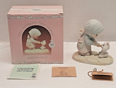Precious Moments Girl  ''Feed My Sheep'' 1987 Collector s Club with Original Box