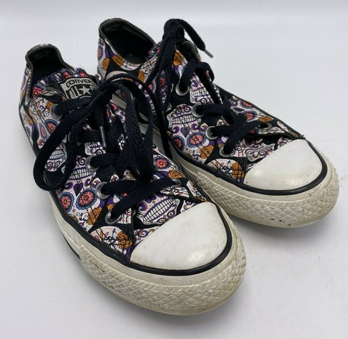 converse skull trainers