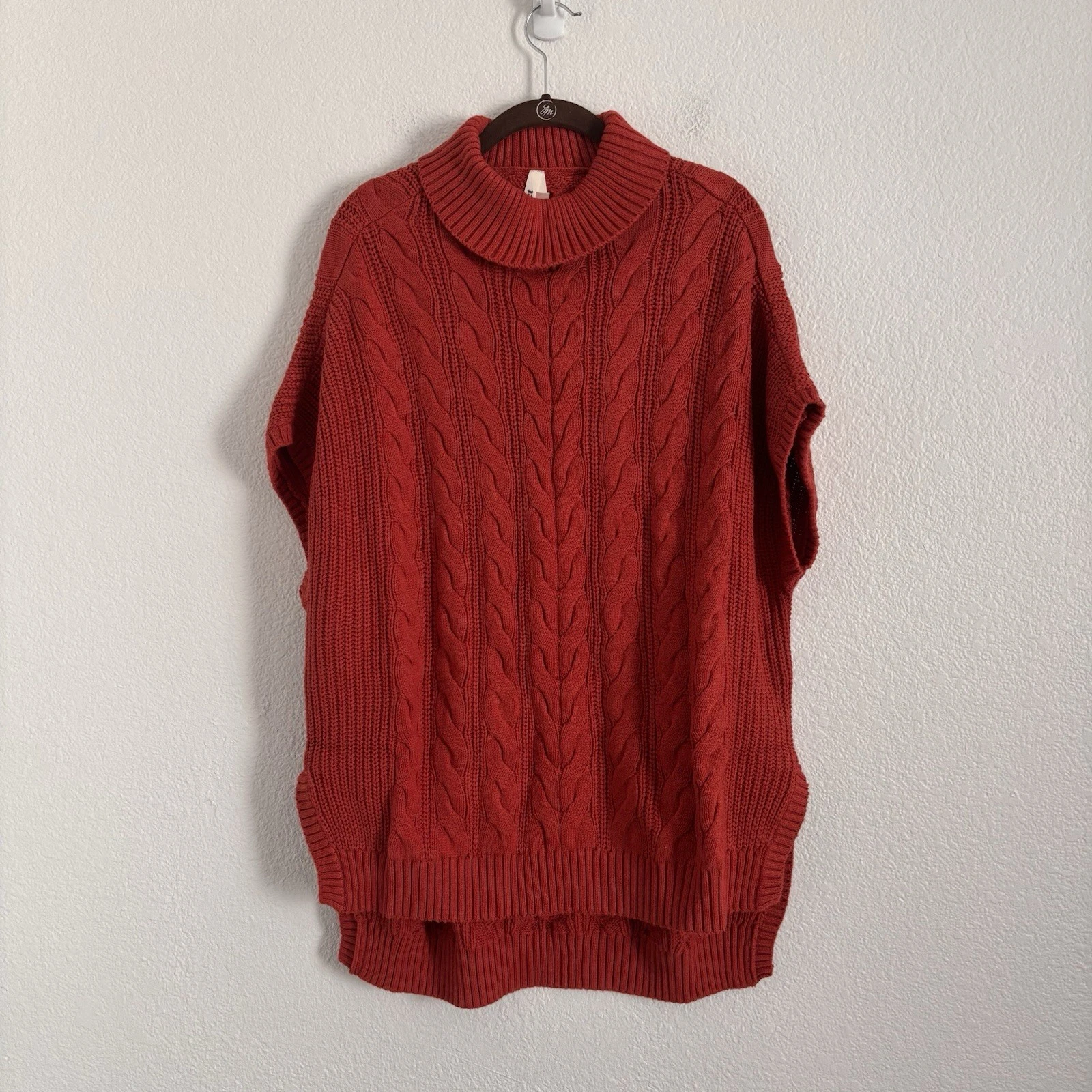 NWOT Pact Women's Size M/L Red Organic Cotton Cable Knit SS Poncho Sweater