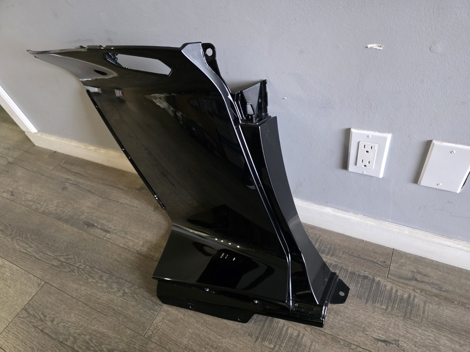 LAMBORGHINI AVENTADOR PASSENGER RIGHT SIDE QUARTER PANEL SCOOP OEM 470853508